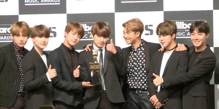 TenAsia, CC BY 3.0 , via Wikimedia Commons